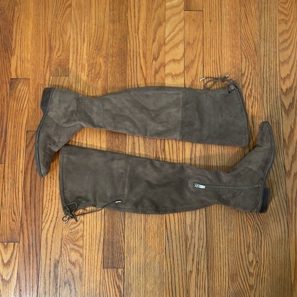 Marc Fisher Side Zip Over The Knee Faux Suede Boots Taupe size 7 - Picture 2 of 10